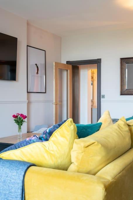 Stylish Beachfront Bolthole With Stunning Sea Views And Luxury Touches Herne Bay Exterior photo
